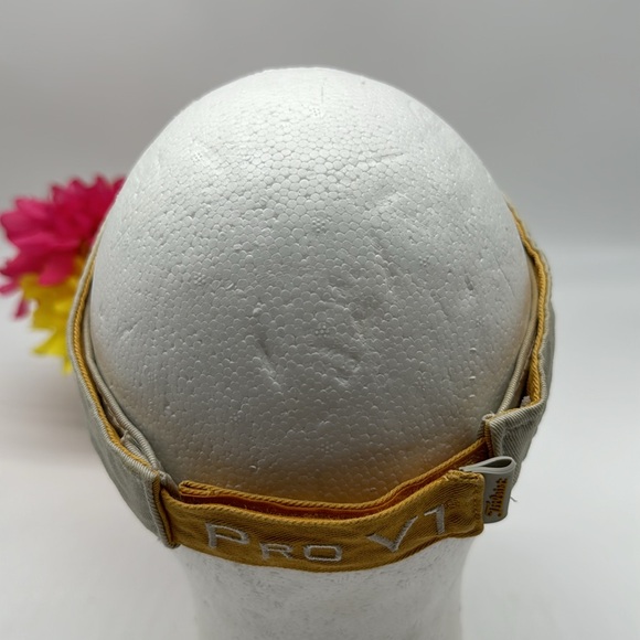 Titlest Yellow Visor Adjustble HT6675 - Picture 3 of 4